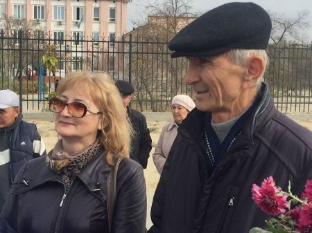 Прибывших в Актау на вскрытие капсулы времени гостей удивил перенос даты церемонии