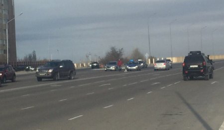 Судиться с коммунальными службами Актау из-за открытого люка намерен попавший в ДТП водитель