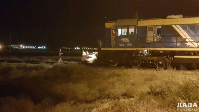 Десять аварий на железнодорожных переездах в Мангистау