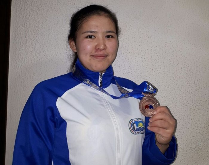 Спортсменки из Актау завоевали восемь медалей на турнире по вольной борьбе в России