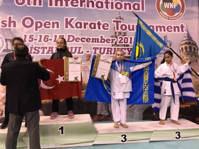 Актауская каратистка София Ключник привезла две медали с международного турнира в Стамбуле
