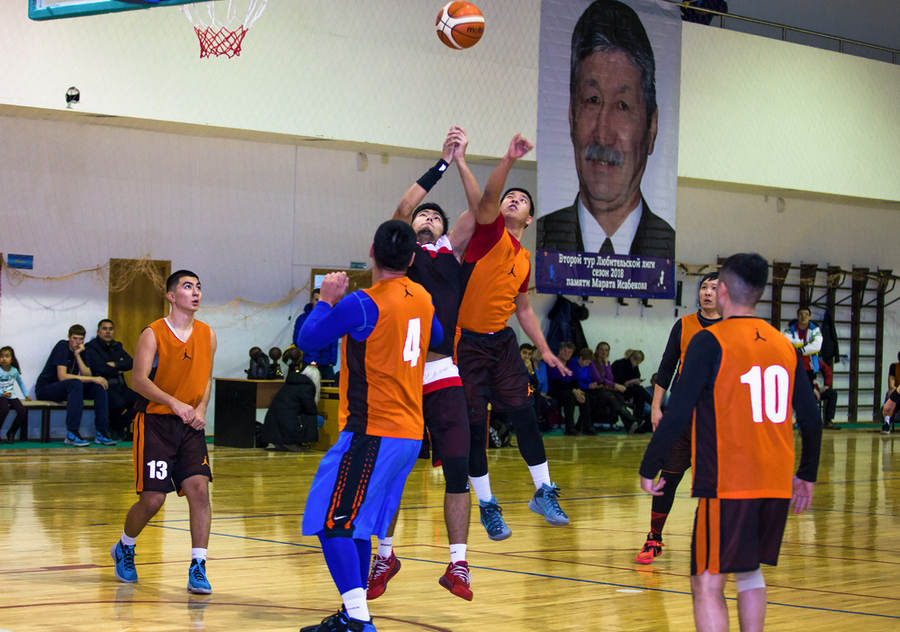 В Актау прошел второй тур Любительской лиги по баскетболу памяти первого тренера