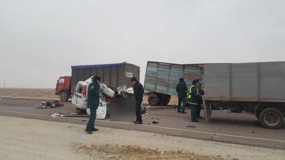 В ДВД Мангистау опровергли слухи о смертельном ДТП на трассе Актау-Бейнеу