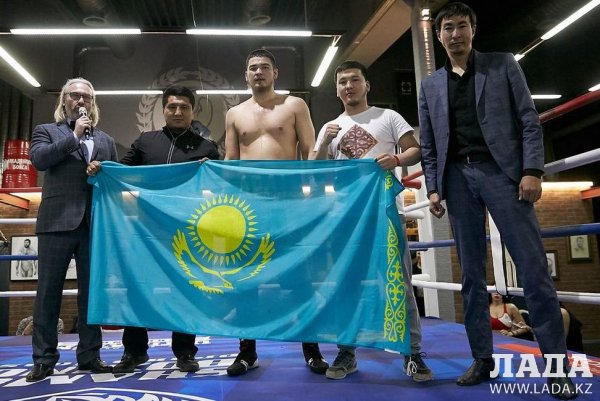Жанаозенский боксер Уалихан Бисенкулов одержал третью победу на профи-ринге в России