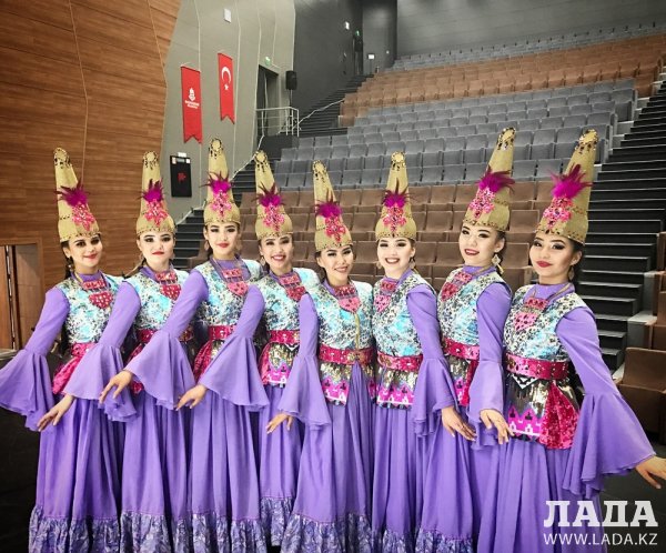 Ансамбль «Жорга» из Актау принял участие в международном танцевальном проекте «Той» в Стамбуле