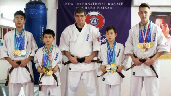 Каратист из Актау стал самым юным в мире обладателем черного пояса