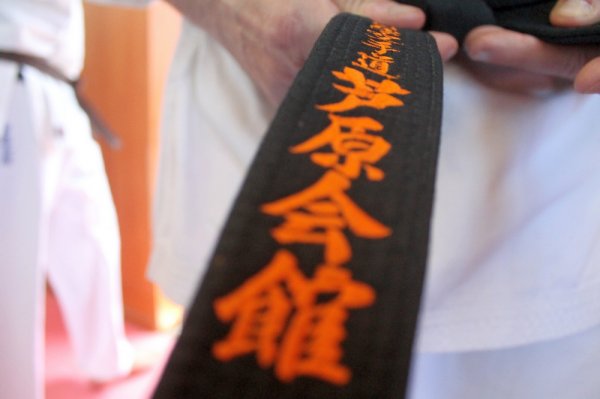 Каратист из Актау стал самым юным в мире обладателем черного пояса