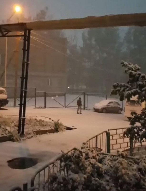 В Алматы пошел обильный снегопад 