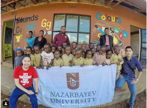 Инфекции, которых в Казахстане нет: студенты-медики рассказали о жизни в Африке