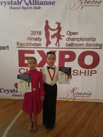 Танцоры из Актау стали призерами международного турнира по бальным танцам