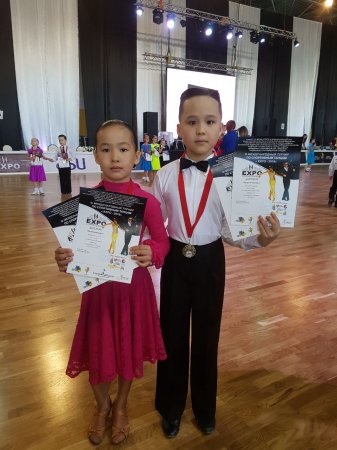 Танцоры из Актау стали призерами международного турнира по бальным танцам