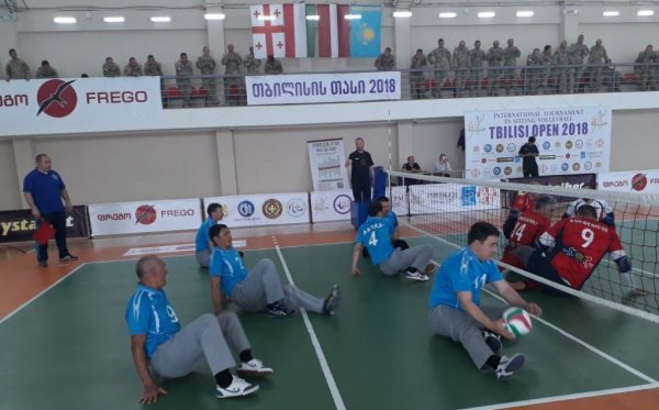 Мангистауские спортсмены-инвалиды выиграли международный турнир по волейболу сидя