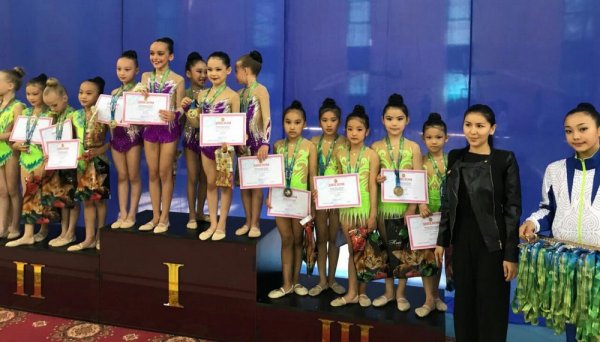 Гимнастки из Жанаозена завоевали шесть золотых медалей на республиканском турнире в Атырау