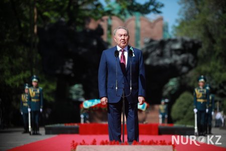 В каждой семье остается кровавый след: Назарбаев поздравил с Днем Победы