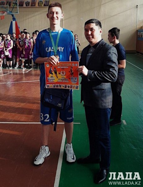 «Кубок Дружбы» принес актауским баскетболистам серебряную и бронзовую награды