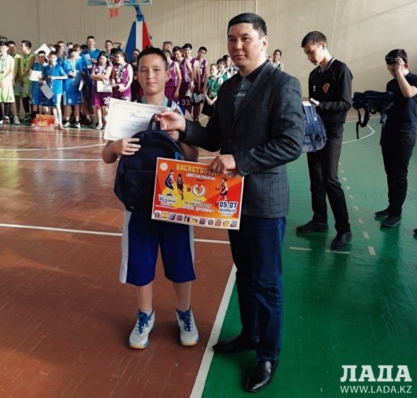 «Кубок Дружбы» принес актауским баскетболистам серебряную и бронзовую награды