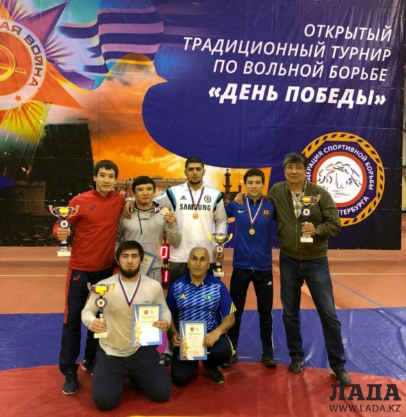 Спортсмены из Актау завоевали четыре медали на турнире по вольной борьбе в Санкт-Петербурге