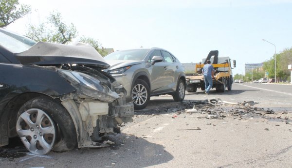 Двое детей пострадали в ДТП в 4 микрорайоне Актау