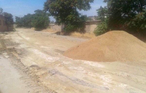 Члены гаражного общества в Актау за свой счет отремонтировали дорогу