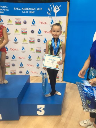 Юные гимнастки из Актау завоевали пять медалей на международном турнире в Баку