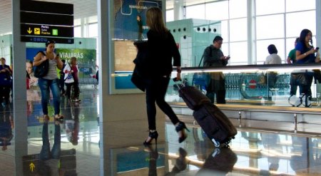 В Казахстане установили срок для отмены ограничений на выезд за границу