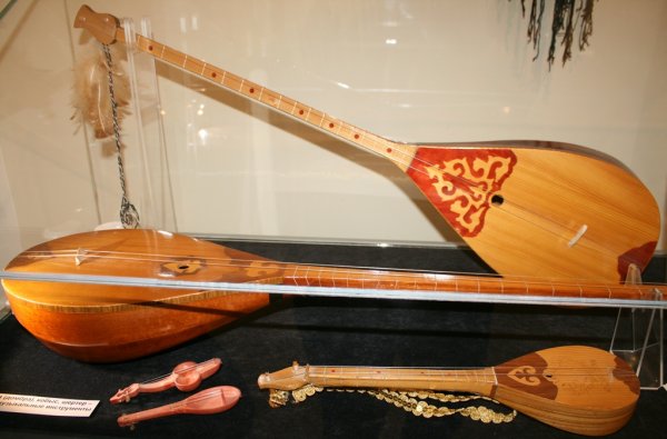 Оркестры Мангистауской областной филармонии выступят в Астане в Национальный день домбры