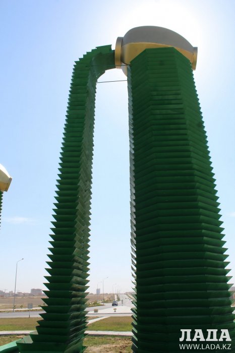 Архитектурный объект вызвал недоумение у жителей Актау