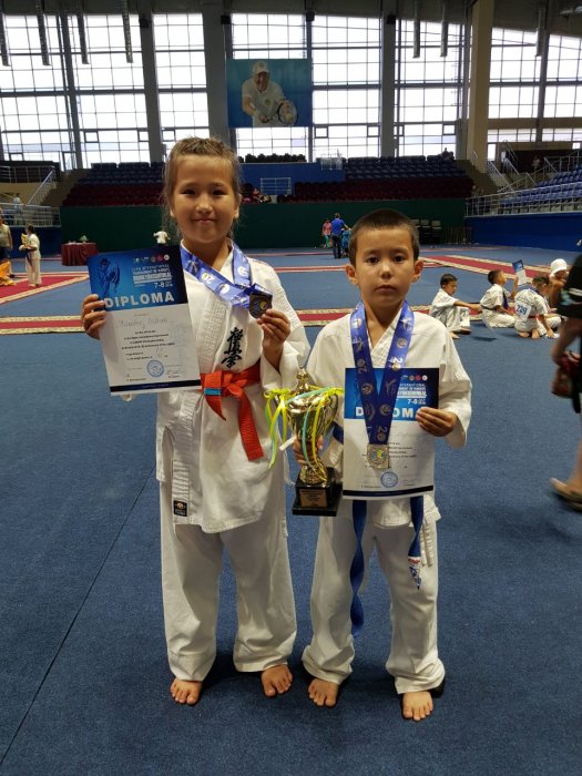 Cпортсмены из Мангистау завоевали девять медалей на международном турнире по карате-кекушинкай