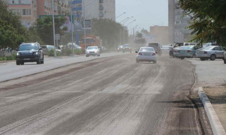 В Актау продолжается ремонт городских дорог