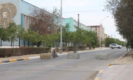 В Актау продолжается ремонт городских дорог