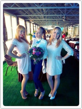 Родилась тройня в 1988году. Ищем врачей принимавших роды