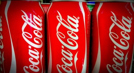 Напитки Coca-Cola подорожают из "соображений нацбезопасности" США