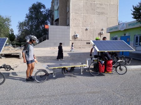 Французы в Актау ВИДЕО