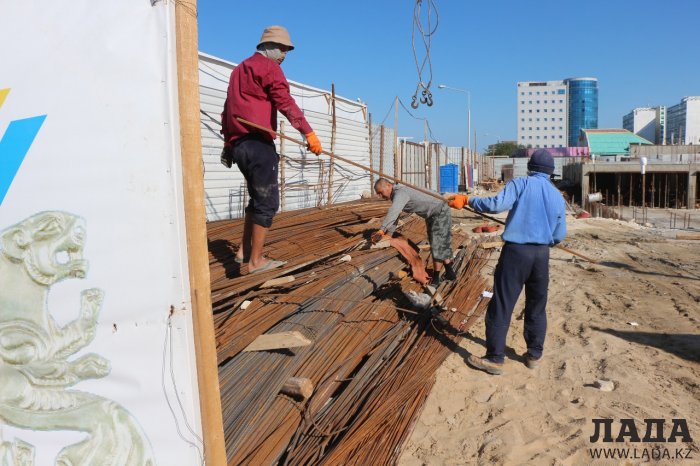 Отдел архитектуры Актау: Cтройка на набережной 7 микрорайона законна