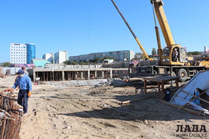 Отдел архитектуры Актау: Cтройка на набережной 7 микрорайона законна