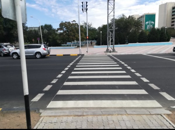 Пешеходный переход в 7 микрорайоне Актау «поменял прописку»
