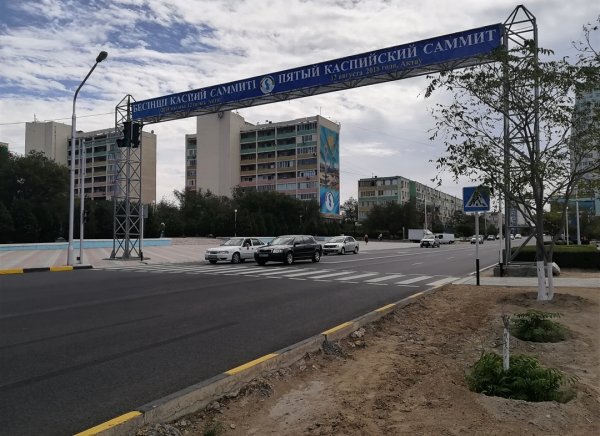 Пешеходный переход в 7 микрорайоне Актау «поменял прописку»