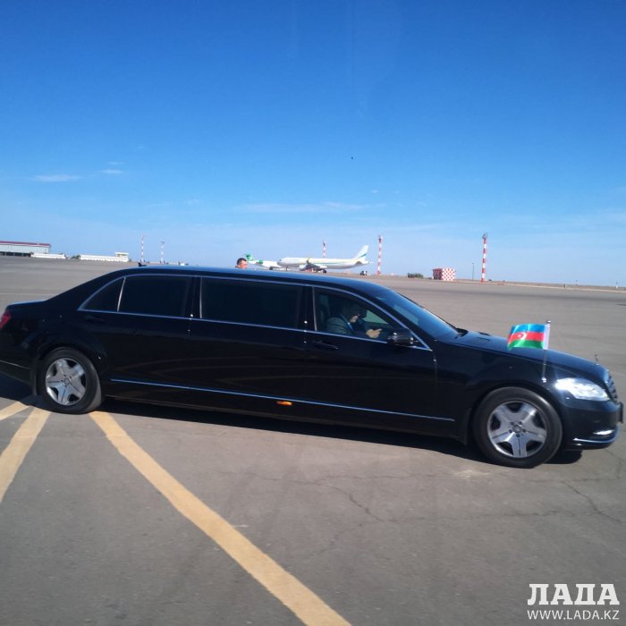 Президенты Азербайджана и Ирана прибыли в Мангистау