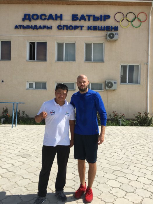 Василий Левит провел мастер-класс для мангистауских спортсменов