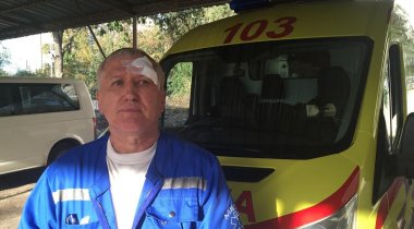 "Очевидцы стояли и смотрели" - водитель скорой о нападении в Алматы