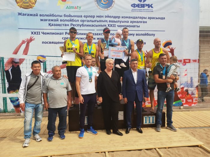 Спортсмены из Актау завоевали две медали на чемпионате Казахстана по пляжному волейболу