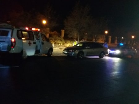 В Актау между 8 и 10 микрорайонами сбили мужчину