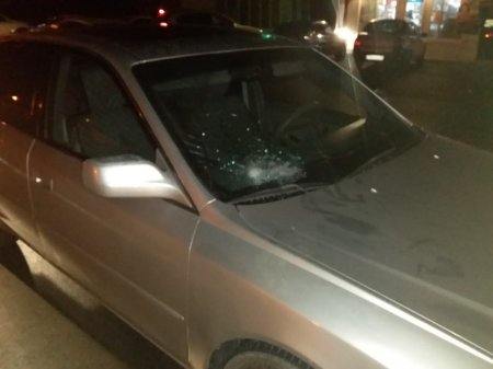 В Актау между 8 и 10 микрорайонами сбили мужчину