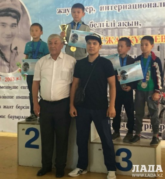 Актауские кикбоксеры стали призерами республиканского турнира