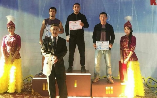 Мангистауские бойцы удостоились более 60 наград на Кубке страны по панкратиону