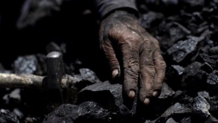 Взрыв произошел на шахте в Актюбинской области, пострадал взрывник