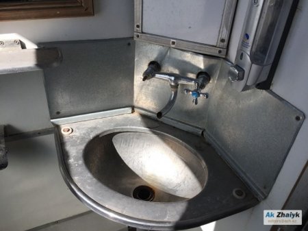 Журналист рассказал, как двое суток ехал на поезде до Алматы