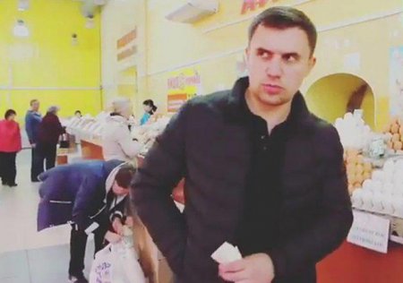 В больницу угодил российский депутат, пытаясь прожить на прожиточный минимум