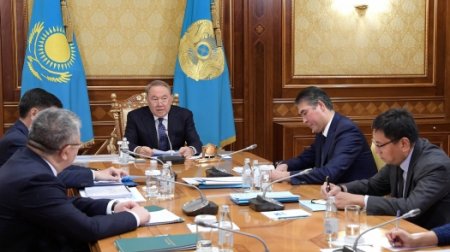 Нурсултан Назарбаев поручил принять меры по снижению судебной нагрузки