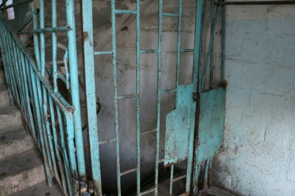 Украсть за пять минут: Кража 16 норковых шуб произошла в Актау